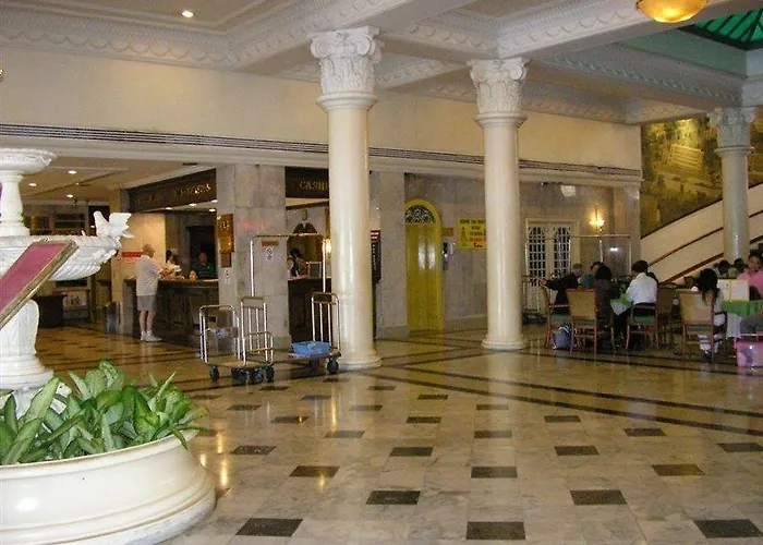 Hotel Royal Rattanakosin - Near Grand Palace & Khaosan Road 4*