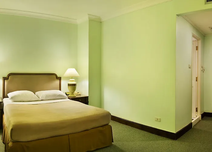 Royal Rattanakosin - Near Grand Palace & Khaosan Road 4*