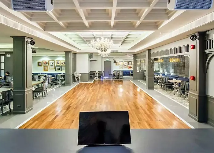 מלון Royal Rattanakosin - Near Grand Palace & Khaosan Road 4*
